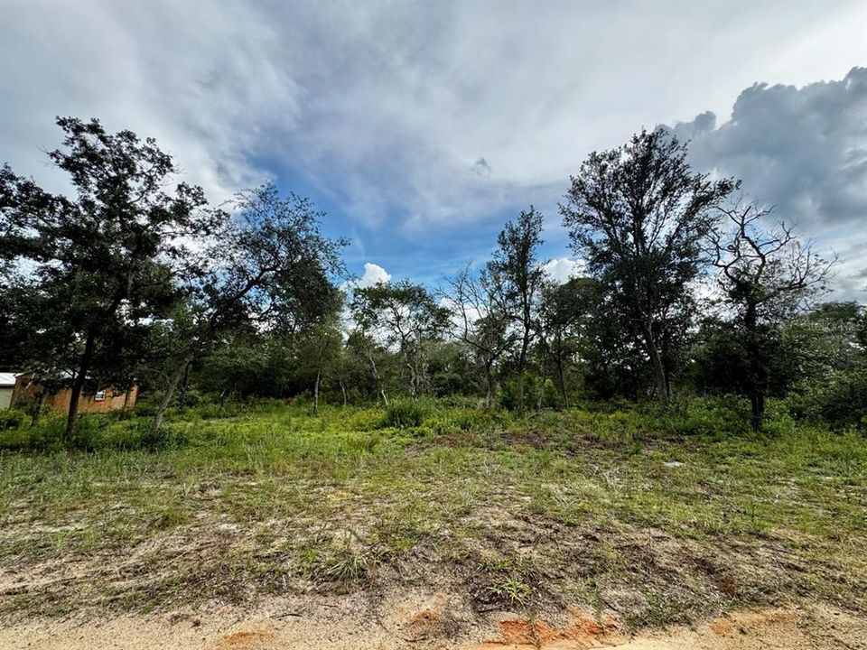 待售: $92,000 (2 贝兹, 1 浴室, 676 平方英尺)