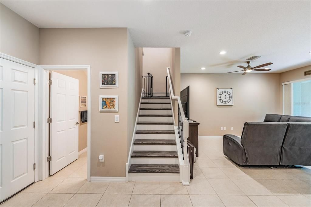 Active With Contract: $339,900 (3 beds, 2 baths, 1748 Square Feet)