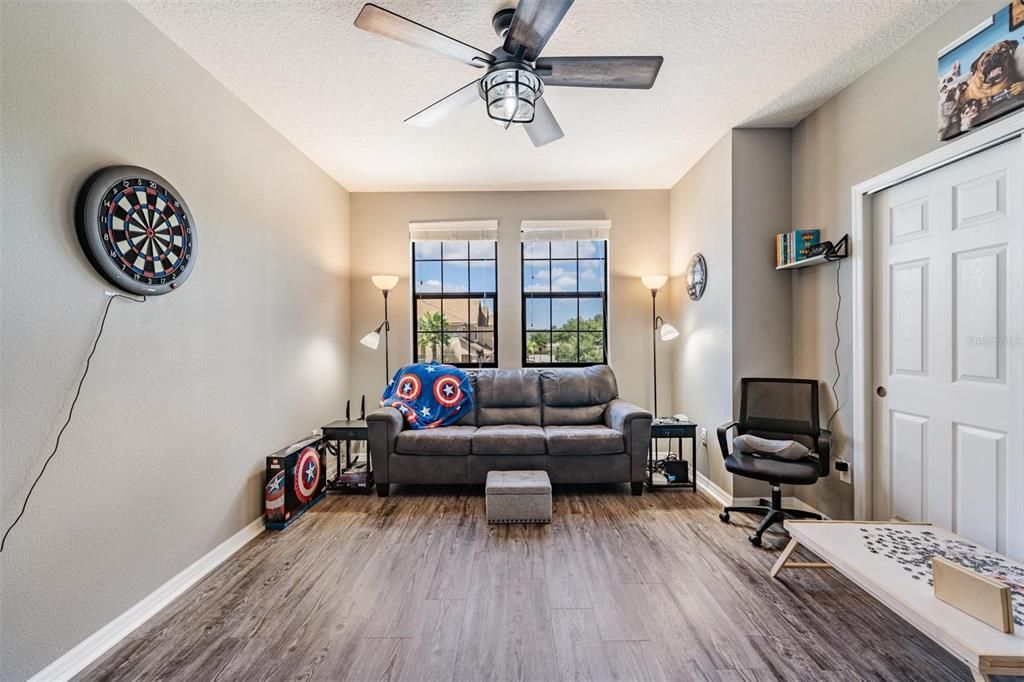 Active With Contract: $339,900 (3 beds, 2 baths, 1748 Square Feet)