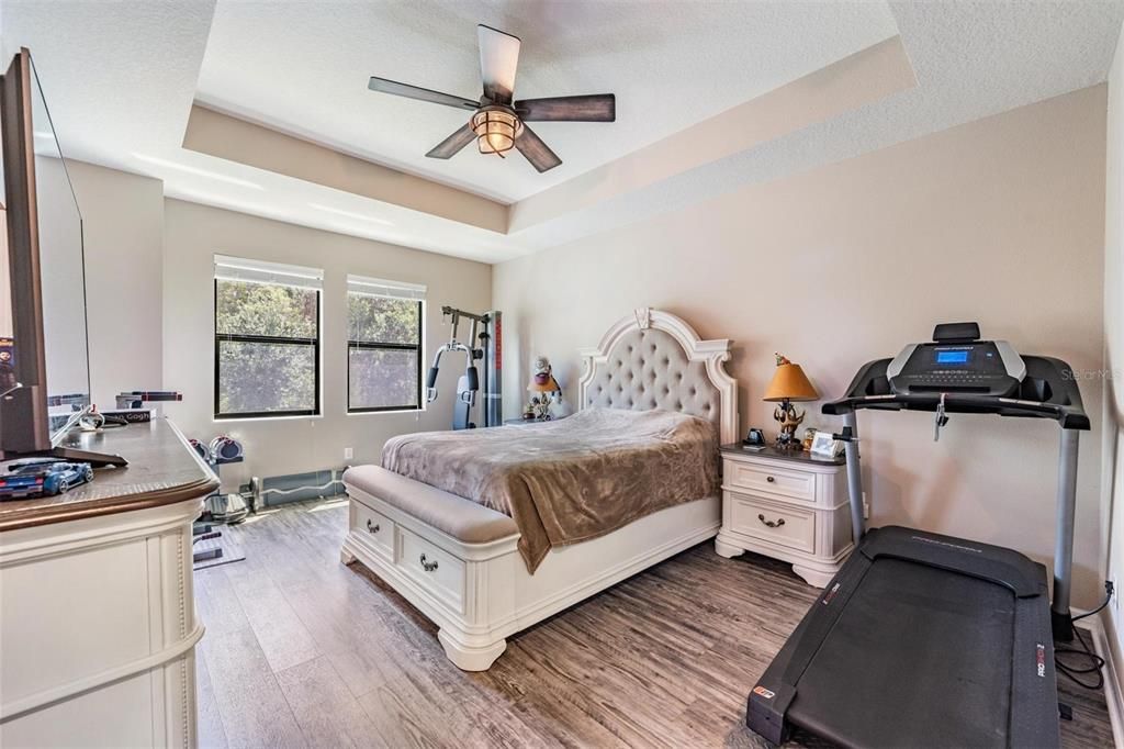 Active With Contract: $339,900 (3 beds, 2 baths, 1748 Square Feet)