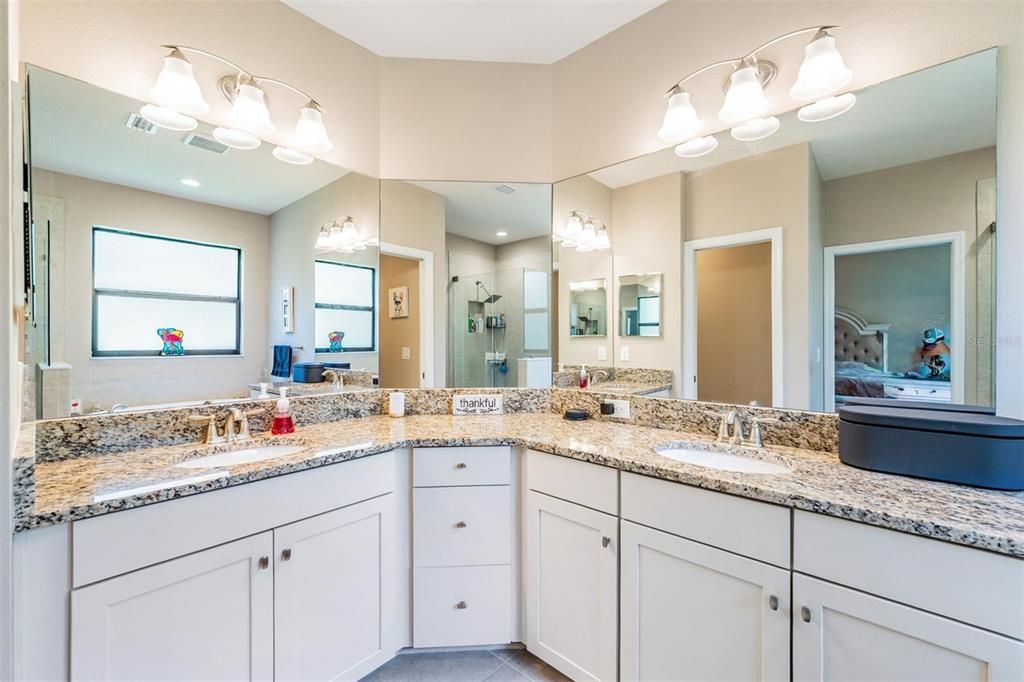 Active With Contract: $339,900 (3 beds, 2 baths, 1748 Square Feet)