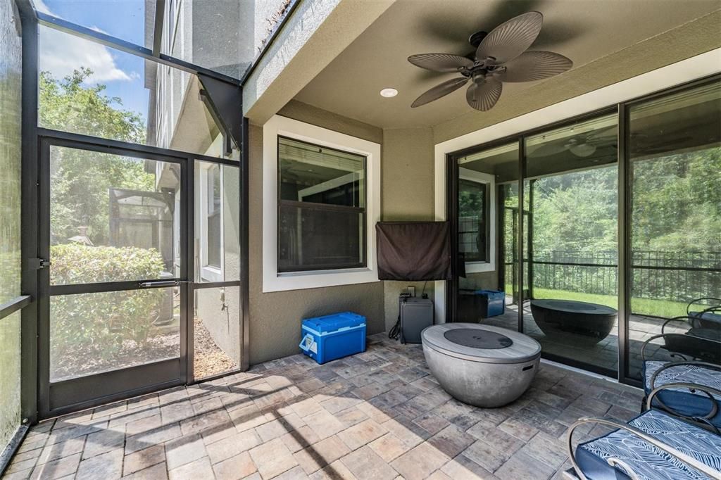 Active With Contract: $339,900 (3 beds, 2 baths, 1748 Square Feet)