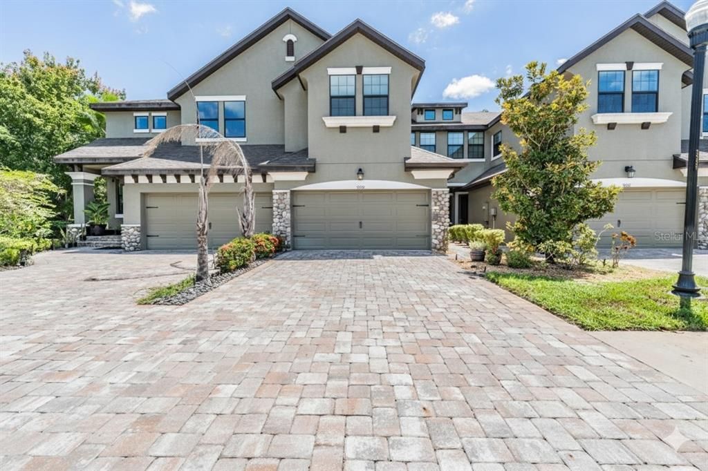 Active With Contract: $339,900 (3 beds, 2 baths, 1748 Square Feet)