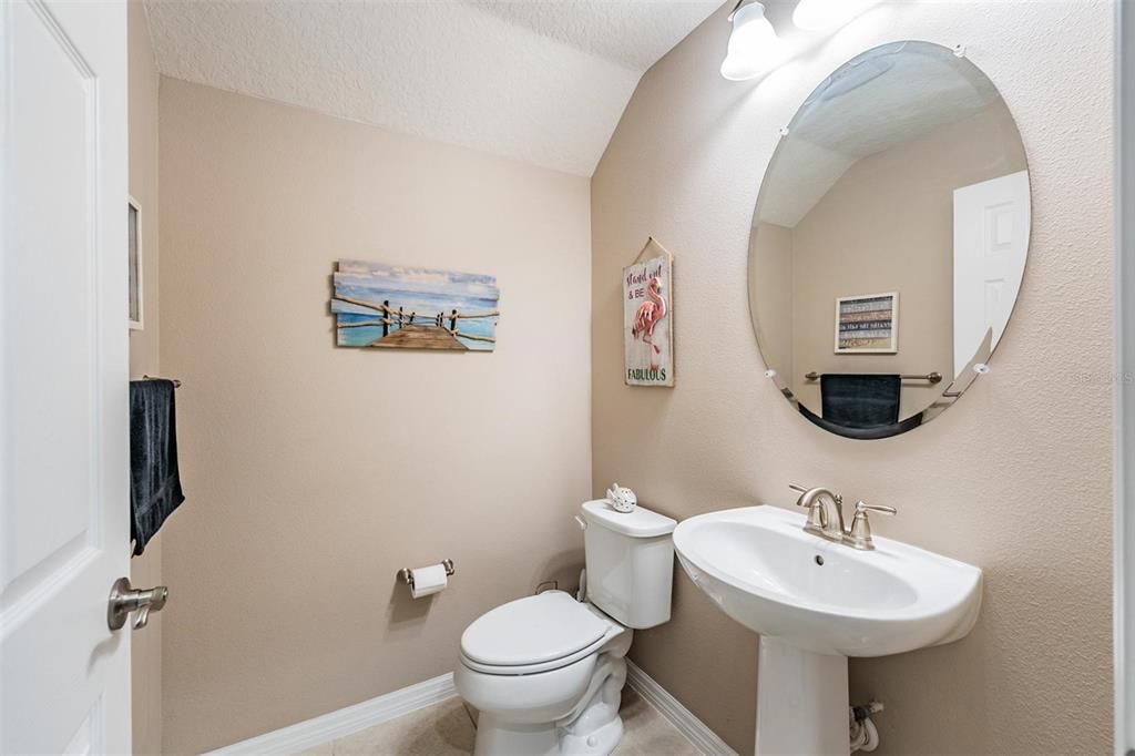 Active With Contract: $339,900 (3 beds, 2 baths, 1748 Square Feet)