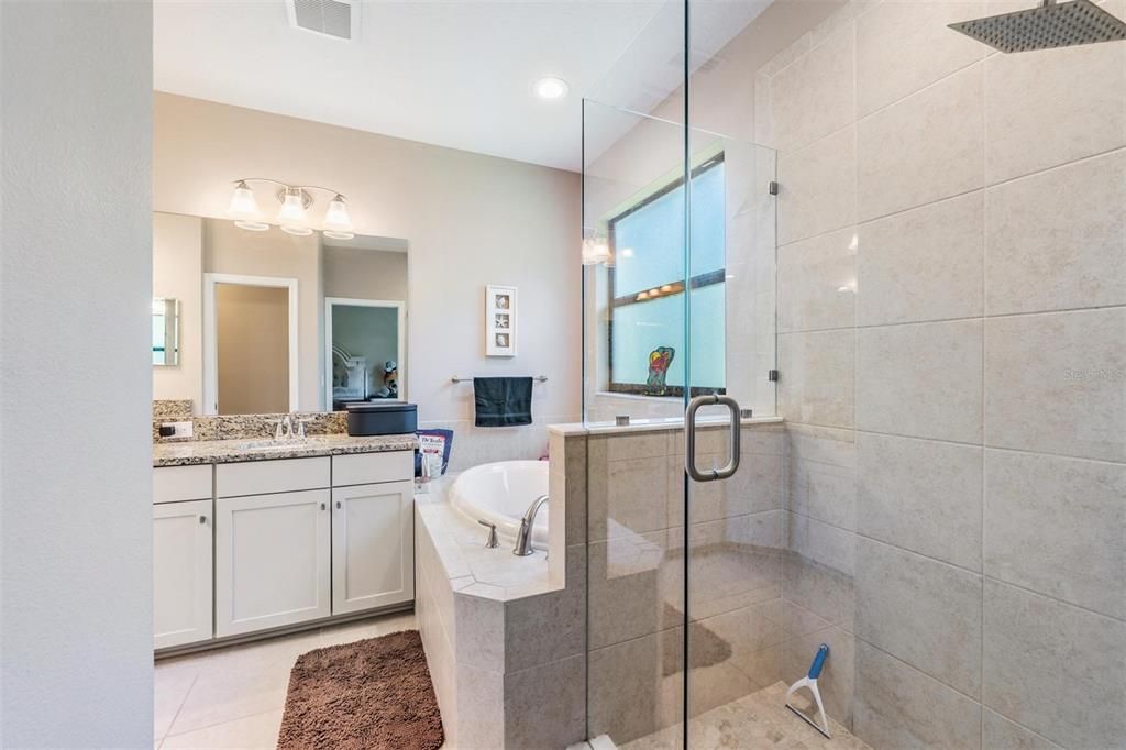 Active With Contract: $339,900 (3 beds, 2 baths, 1748 Square Feet)