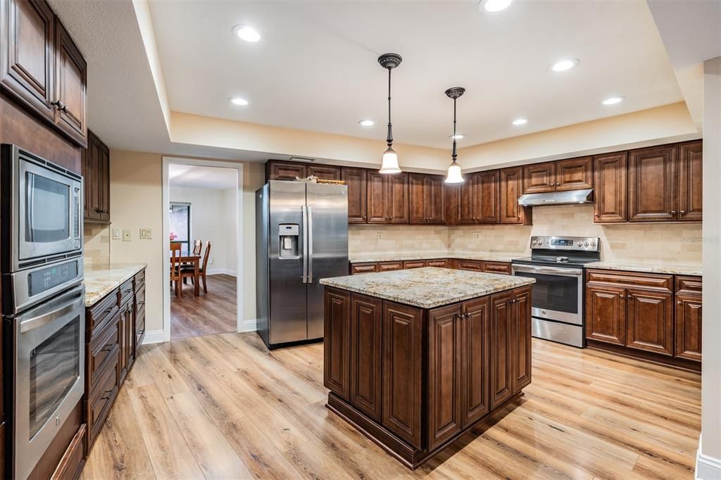 For Sale: $1,075,000 (4 beds, 3 baths, 3617 Square Feet)