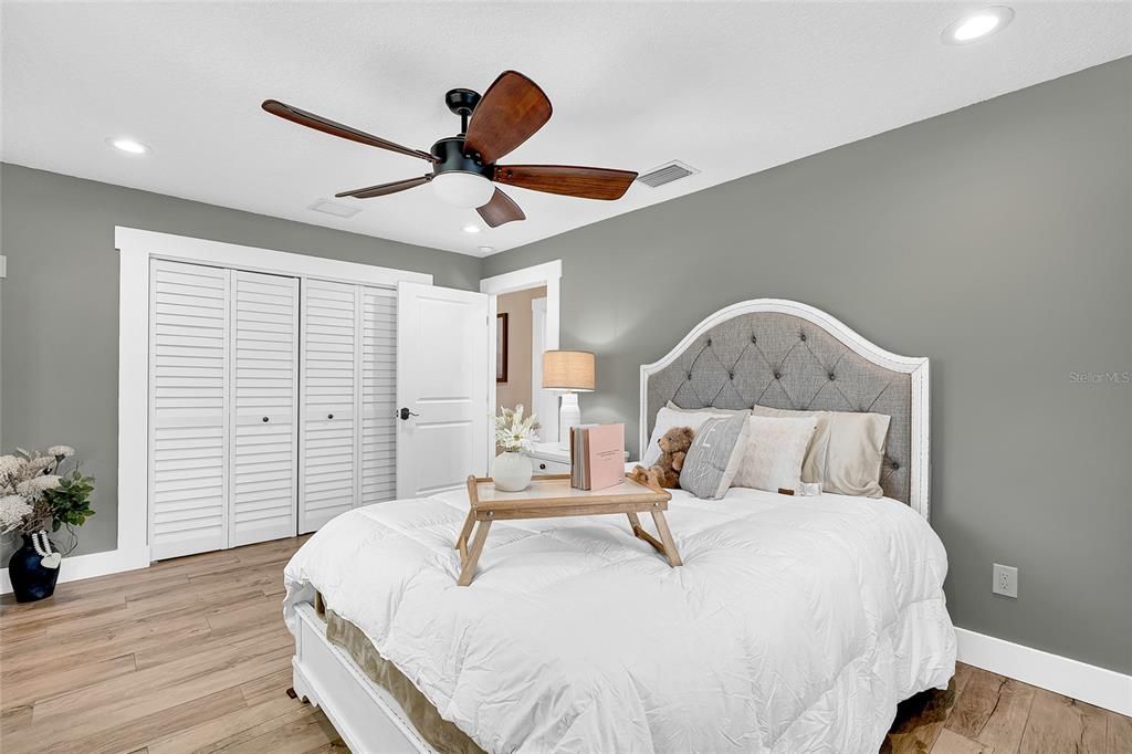 En Venta: $1,600,000 (3 camas, 3 baños, 3023 Pies cuadrados)