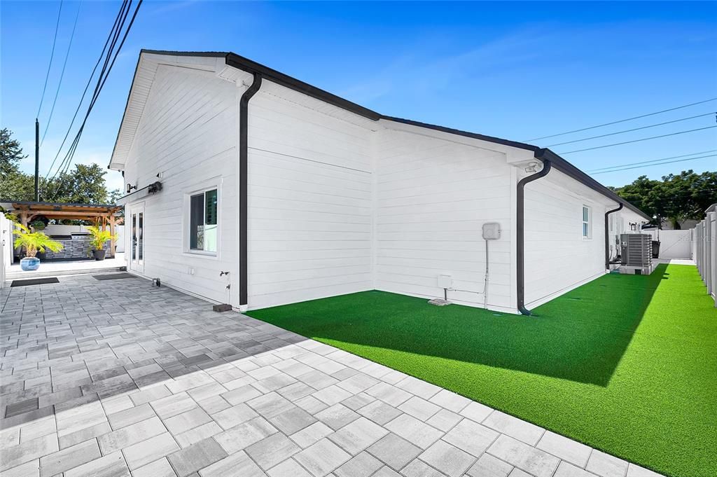 En Venta: $1,600,000 (3 camas, 3 baños, 3023 Pies cuadrados)