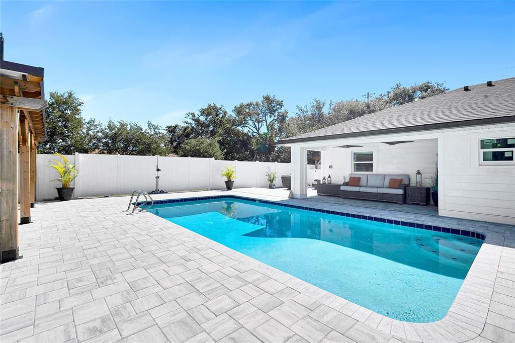 En Venta: $1,600,000 (3 camas, 3 baños, 3023 Pies cuadrados)