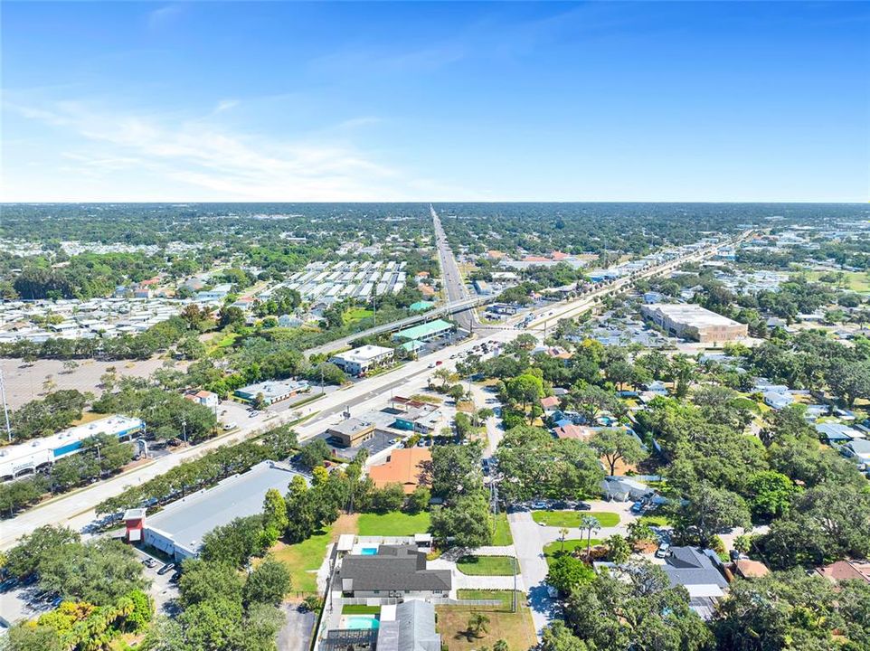 En Venta: $1,600,000 (3 camas, 3 baños, 3023 Pies cuadrados)