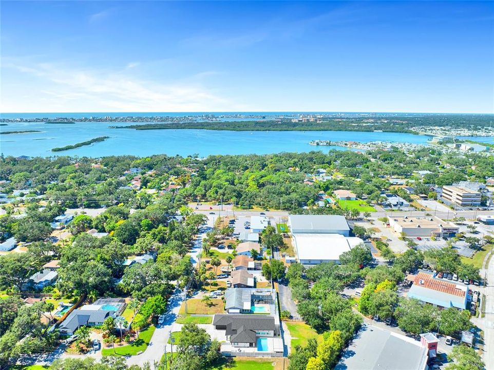 En Venta: $1,600,000 (3 camas, 3 baños, 3023 Pies cuadrados)