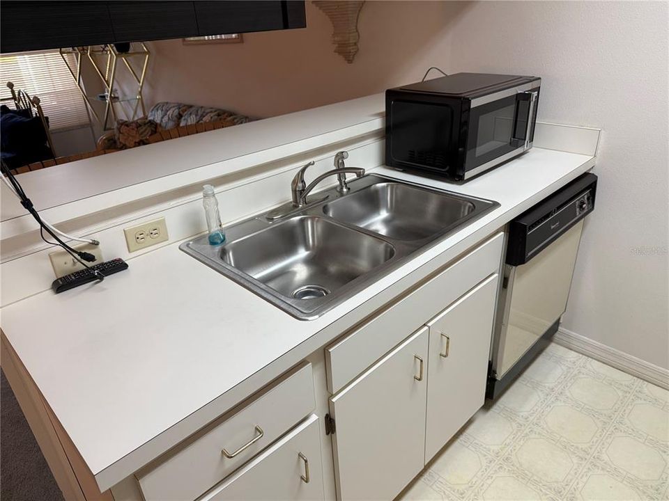 待售: $89,900 (0 贝兹, 1 浴室, 480 平方英尺)