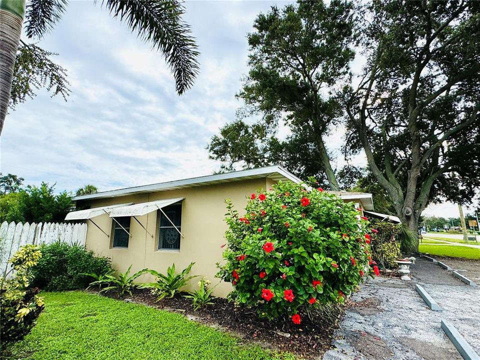 En Venta: $699,000 (0 camas, 0 baños, 1851 Pies cuadrados)