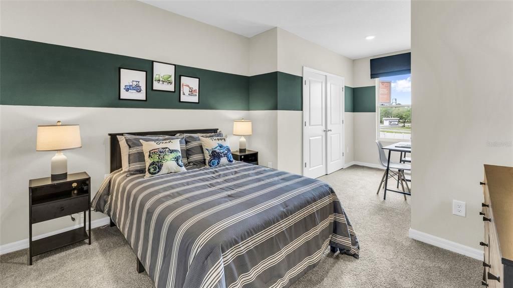 Active With Contract: $413,880 (3 beds, 2 baths, 1673 Square Feet)