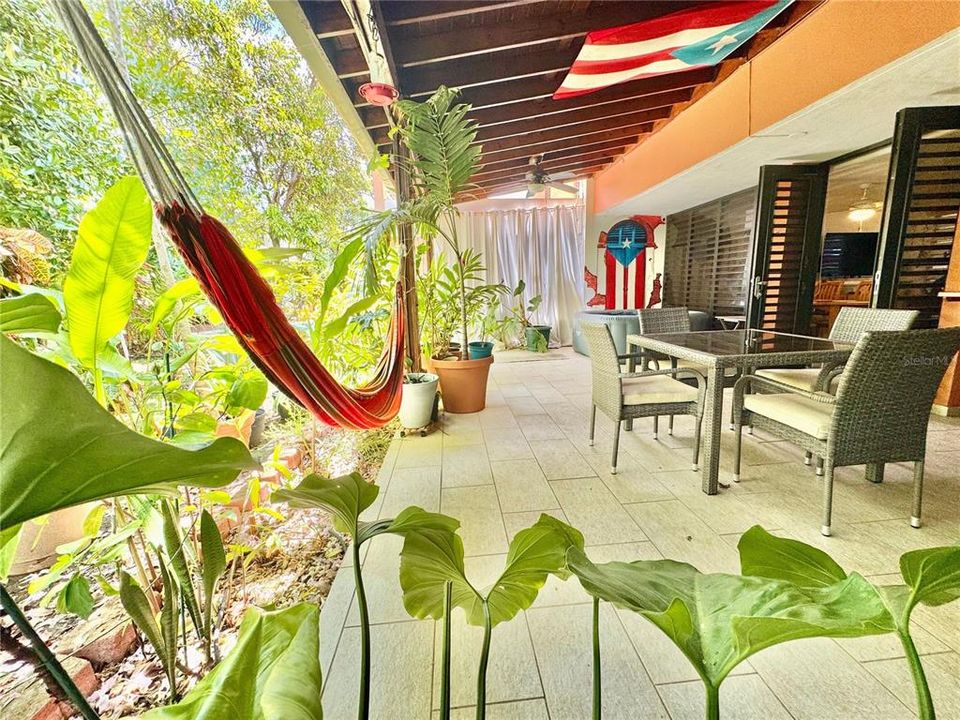 На продажу: $499,000 (3 спален, 2 ванн, 1250 Квадратных фут)