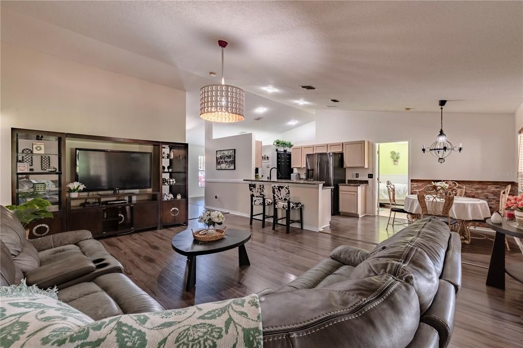 For Sale: $525,000 (4 beds, 2 baths, 2034 Square Feet)