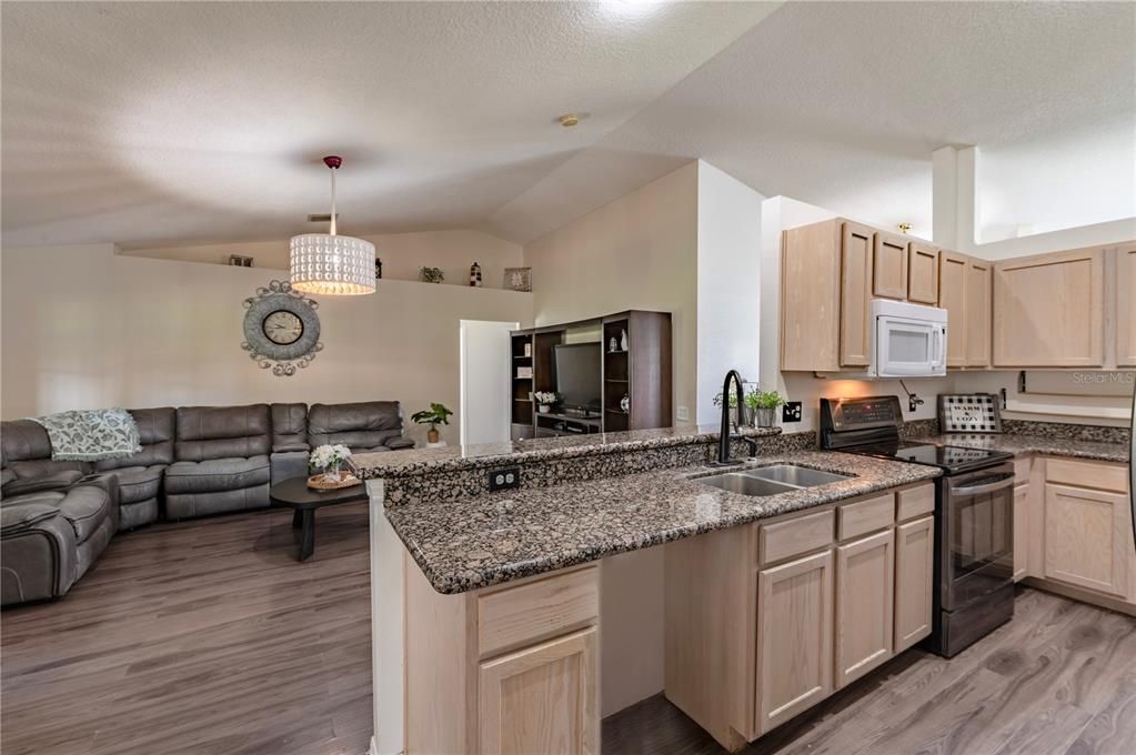 For Sale: $525,000 (4 beds, 2 baths, 2034 Square Feet)