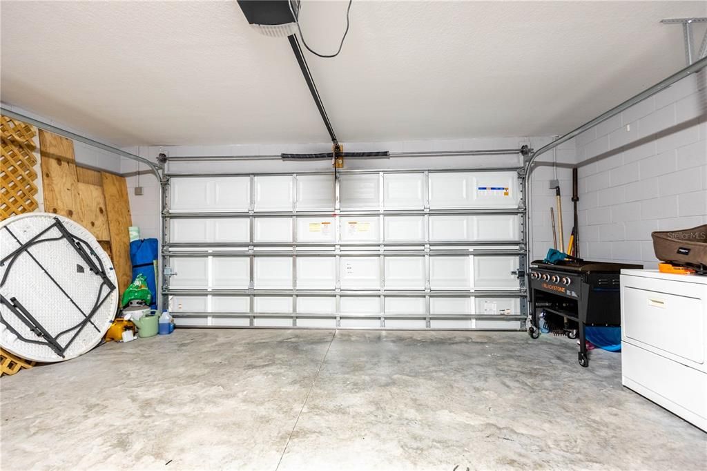 En Venta: $395,000 (4 camas, 2 baños, 1868 Pies cuadrados)