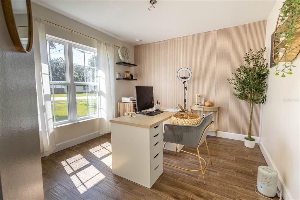 En Venta: $395,000 (4 camas, 2 baños, 1868 Pies cuadrados)