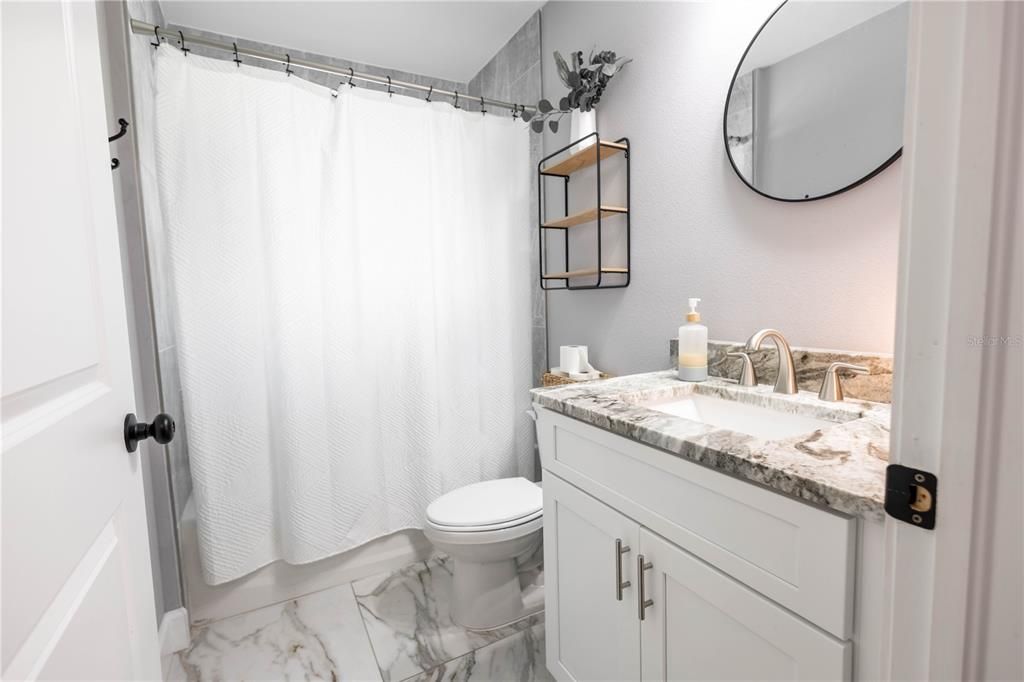 En Venta: $395,000 (4 camas, 2 baños, 1868 Pies cuadrados)