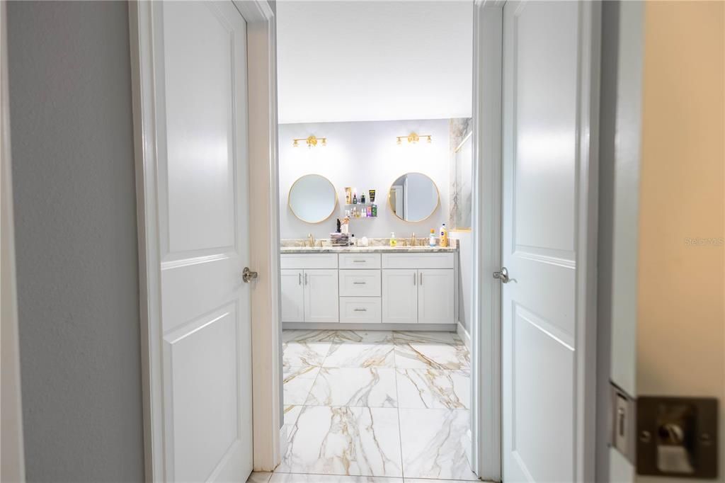 En Venta: $395,000 (4 camas, 2 baños, 1868 Pies cuadrados)