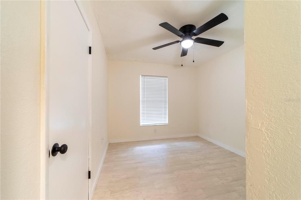 Active With Contract: $239,999 (4 beds, 2 baths, 1066 Square Feet)