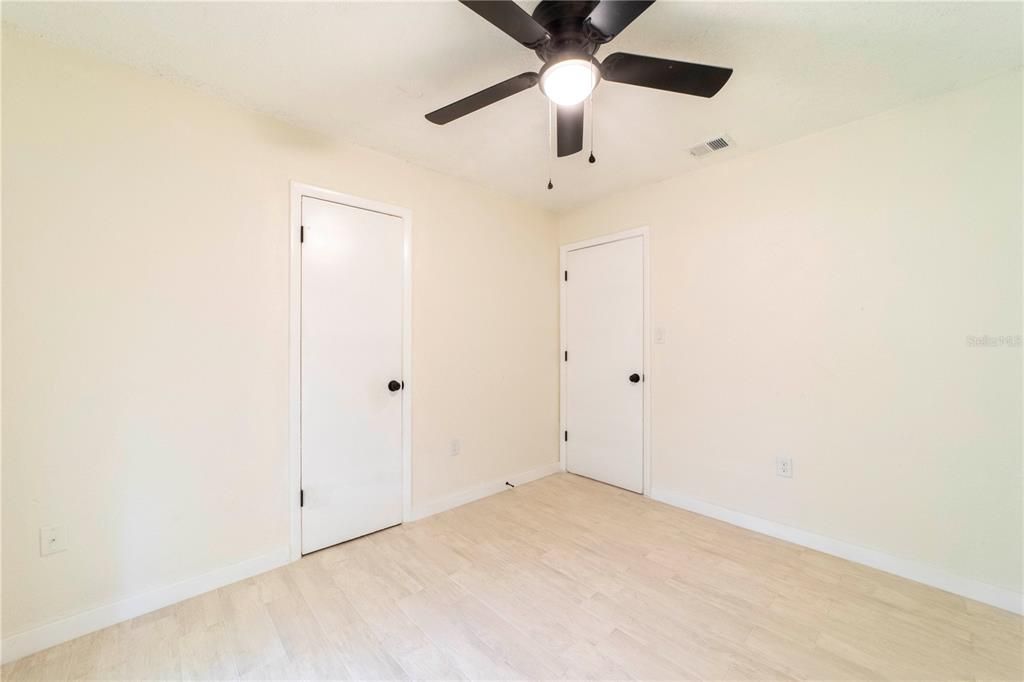 Active With Contract: $239,999 (4 beds, 2 baths, 1066 Square Feet)