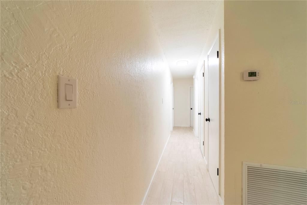 Active With Contract: $239,999 (4 beds, 2 baths, 1066 Square Feet)