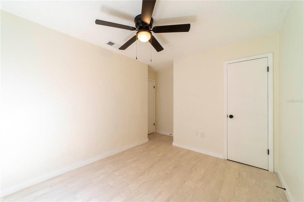 Active With Contract: $239,999 (4 beds, 2 baths, 1066 Square Feet)