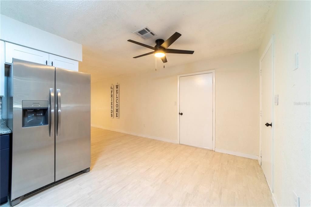 Active With Contract: $239,999 (4 beds, 2 baths, 1066 Square Feet)