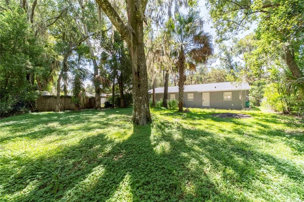 Active With Contract: $239,999 (4 beds, 2 baths, 1066 Square Feet)