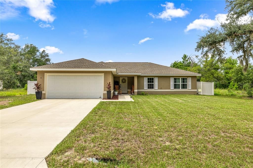 For Sale: $284,900 (4 beds, 2 baths, 1752 Square Feet)