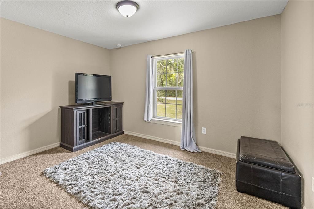 For Sale: $284,900 (4 beds, 2 baths, 1752 Square Feet)