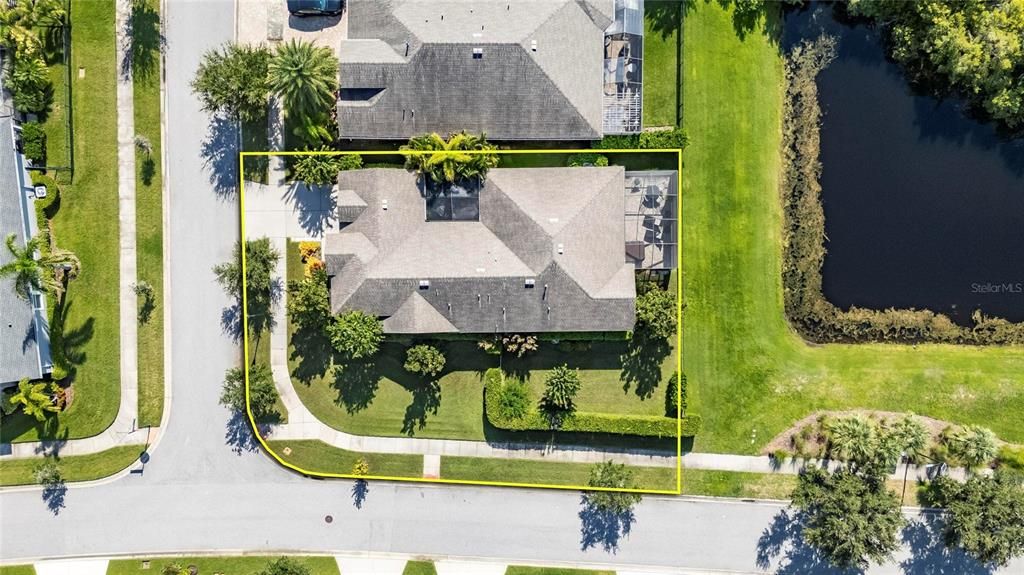 合同活跃: $575,000 (3 贝兹, 2 浴室, 2583 平方英尺)