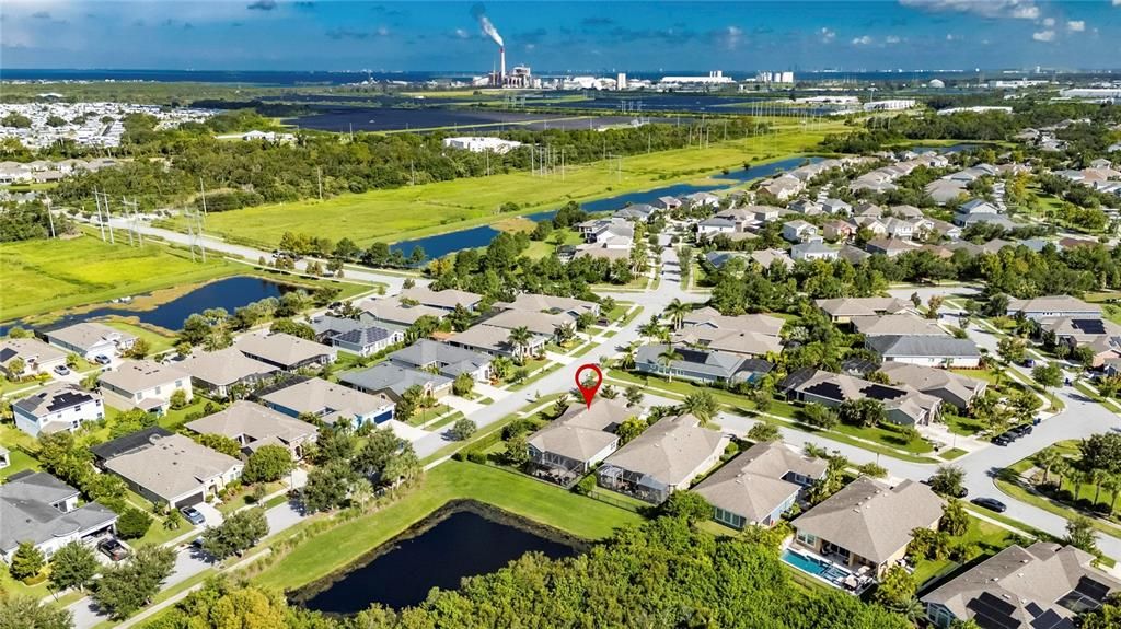 合同活跃: $575,000 (3 贝兹, 2 浴室, 2583 平方英尺)