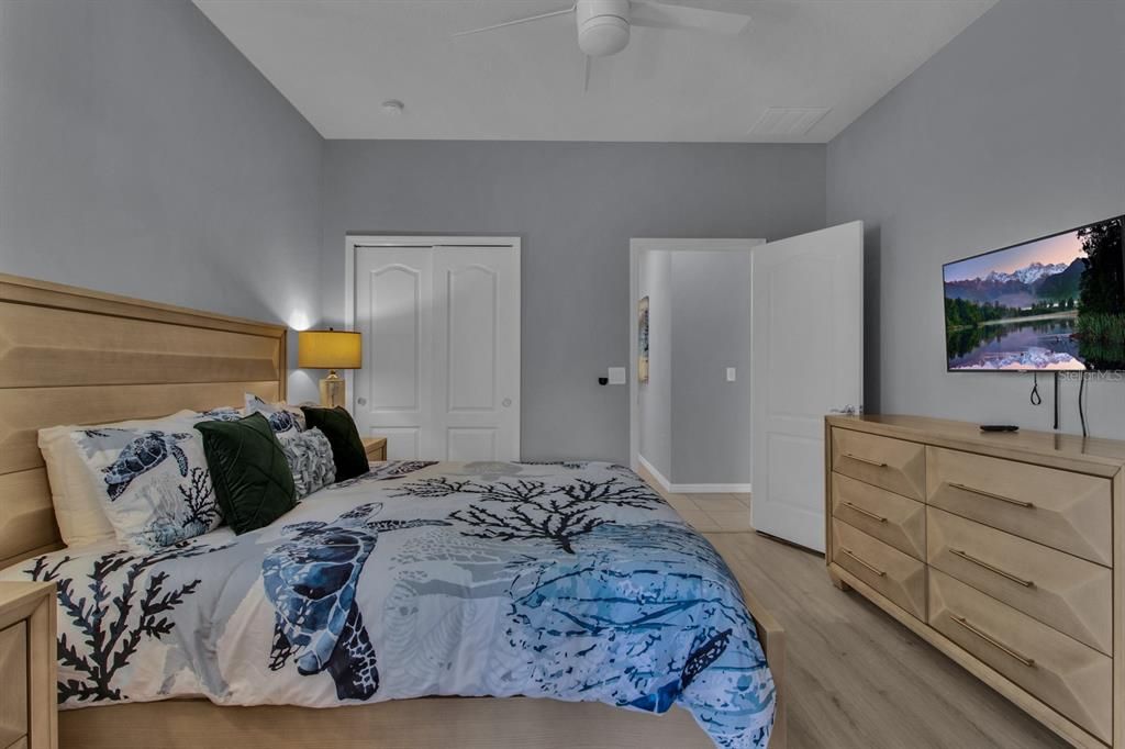 Activo con contrato: $3,800 (7 camas, 5 baños, 3314 Pies cuadrados)