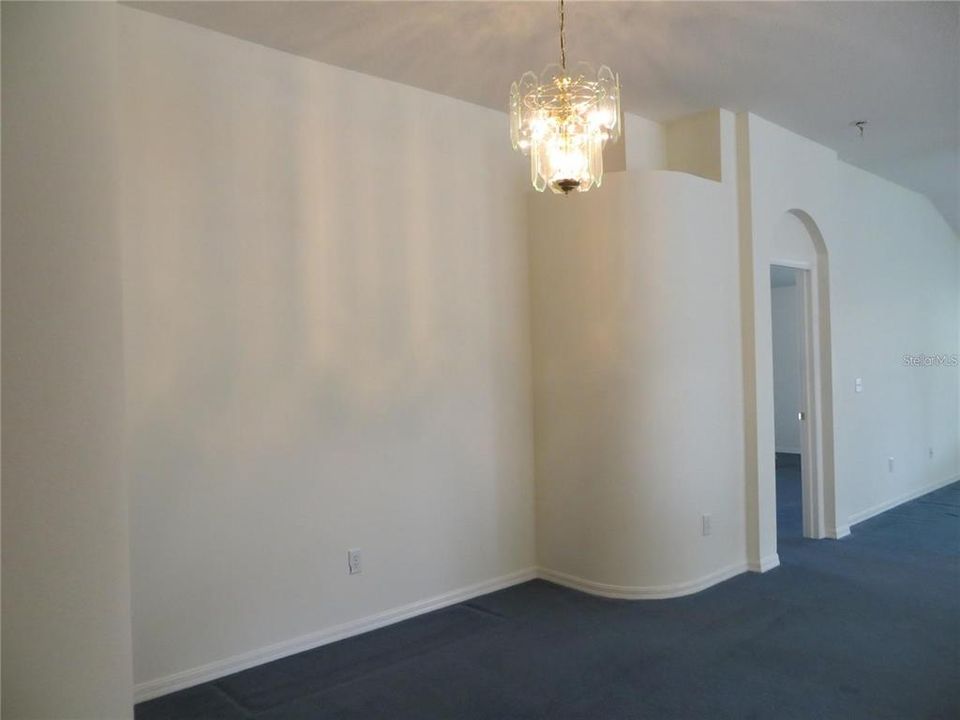 En Renta: $2,400 (3 camas, 2 baños, 1710 Pies cuadrados)