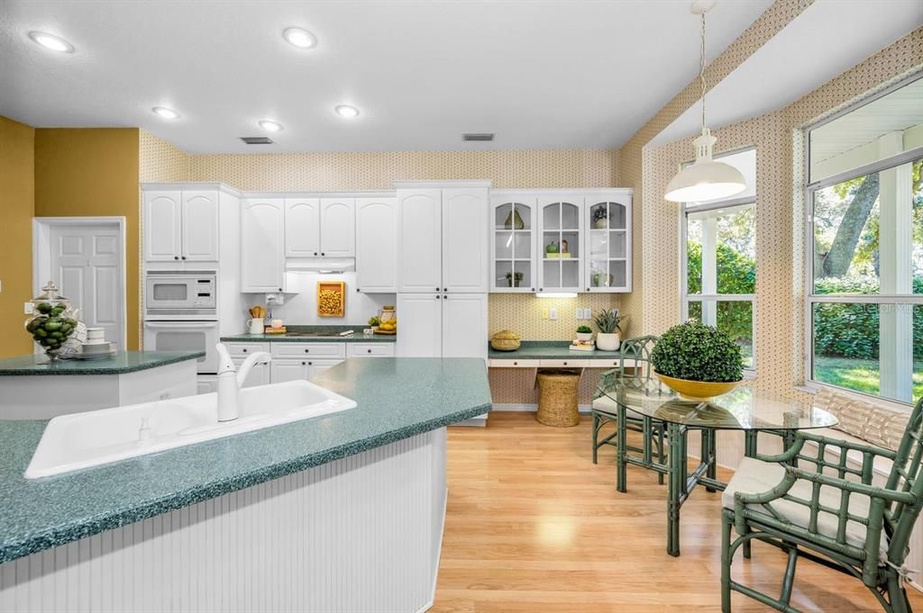 待售: $1,950,000 (3 贝兹, 2 浴室, 2595 平方英尺)