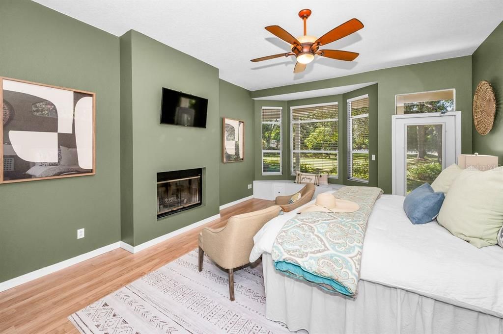 待售: $1,950,000 (3 贝兹, 2 浴室, 2595 平方英尺)