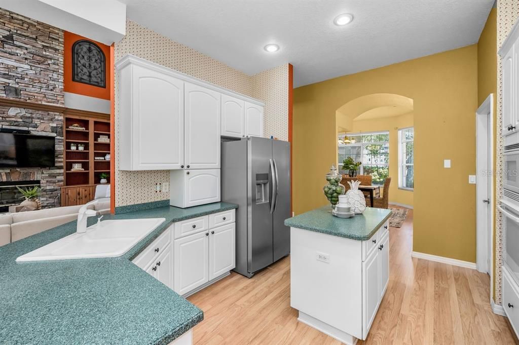 待售: $1,950,000 (3 贝兹, 2 浴室, 2595 平方英尺)