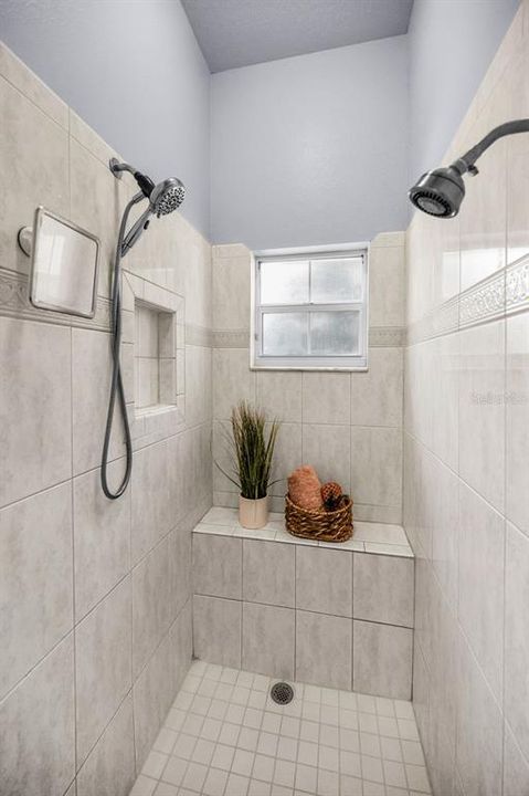 待售: $1,950,000 (3 贝兹, 2 浴室, 2595 平方英尺)