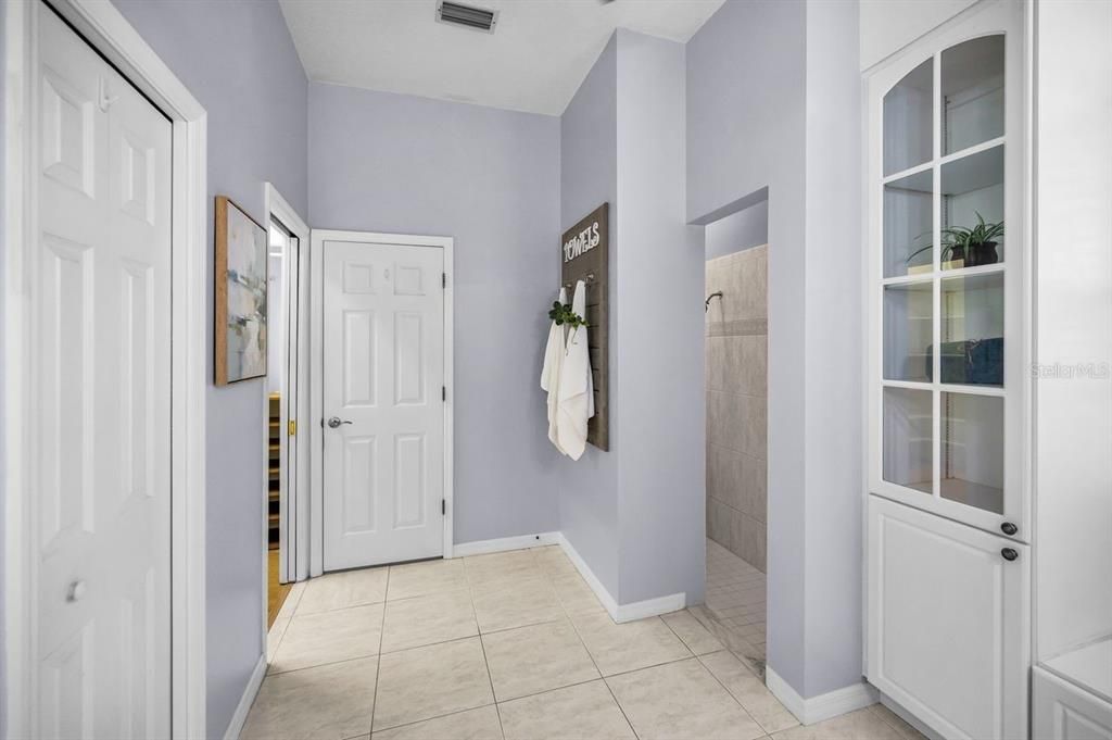 待售: $1,950,000 (3 贝兹, 2 浴室, 2595 平方英尺)