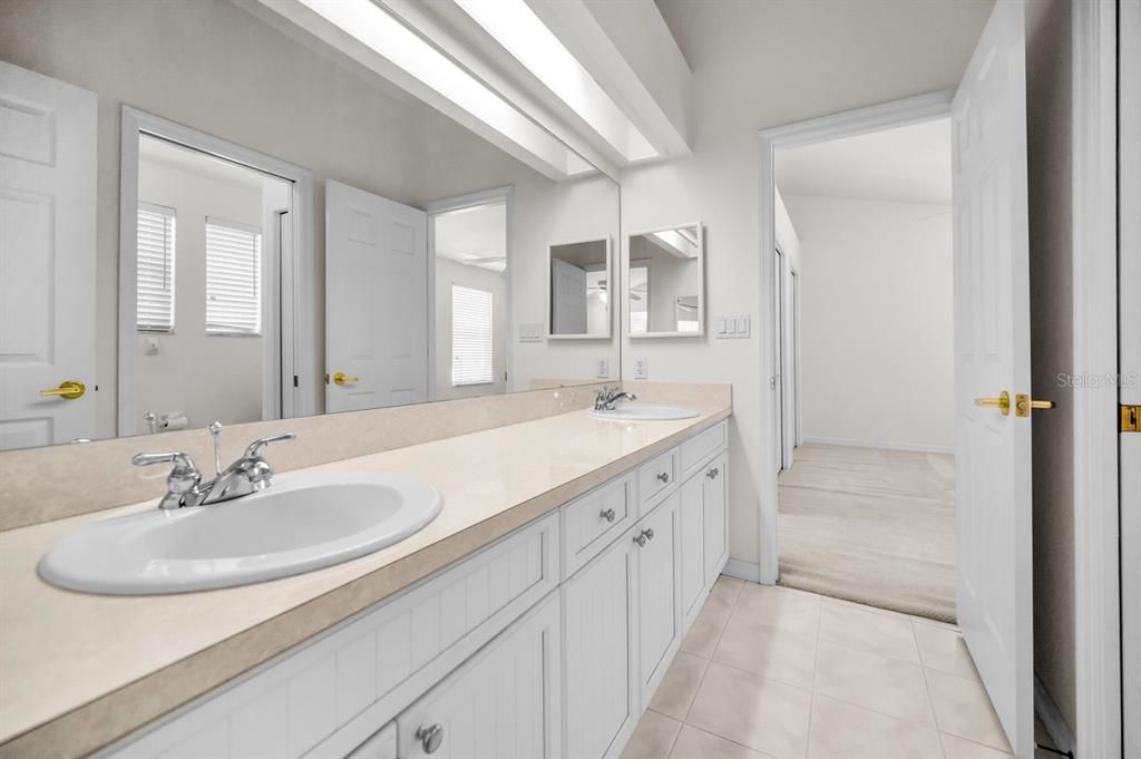 待售: $1,950,000 (3 贝兹, 2 浴室, 2595 平方英尺)