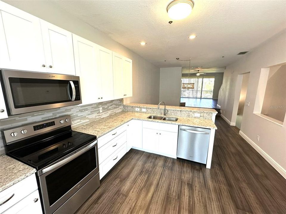 На продажу: $499,900 (3 спален, 3 ванн, 2236 Квадратных фут)