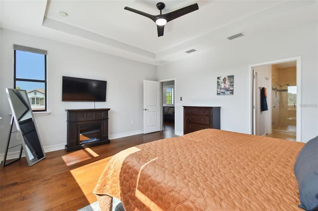 Activo con contrato: $500,000 (4 camas, 3 baños, 2379 Pies cuadrados)