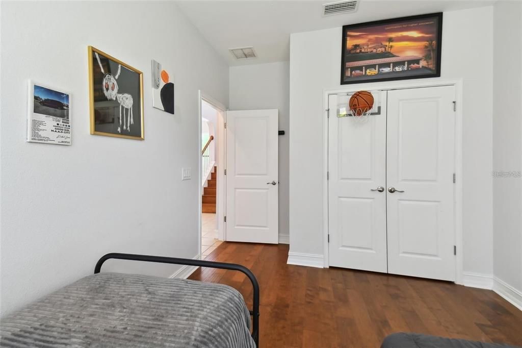 Activo con contrato: $500,000 (4 camas, 3 baños, 2379 Pies cuadrados)