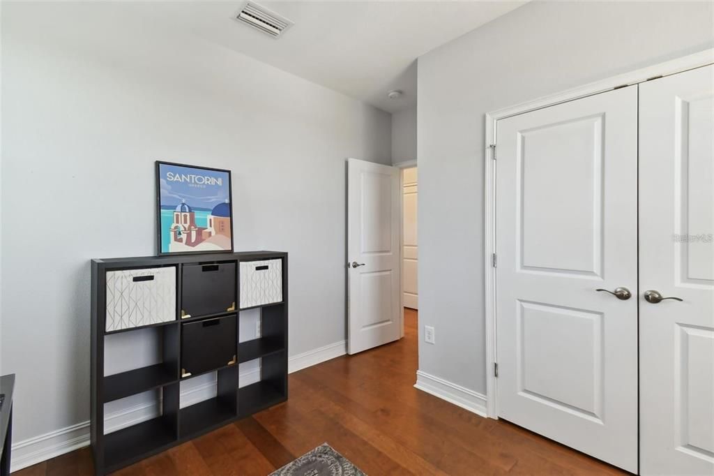 Activo con contrato: $500,000 (4 camas, 3 baños, 2379 Pies cuadrados)