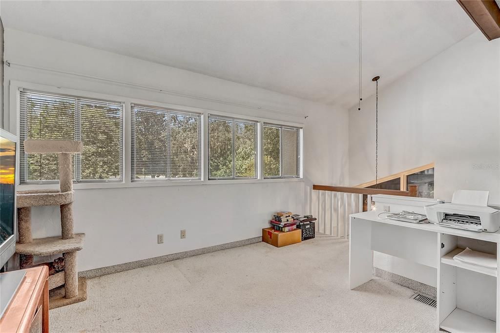 На продажу: $249,000 (2 спален, 2 ванн, 2131 Квадратных фут)