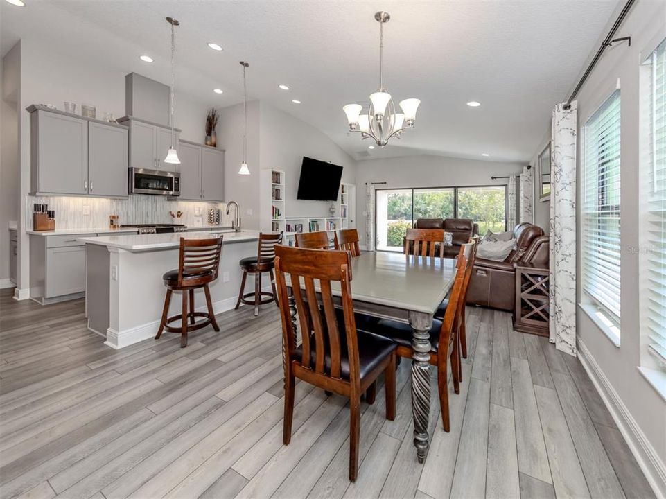 待售: $360,000 (3 贝兹, 2 浴室, 1534 平方英尺)