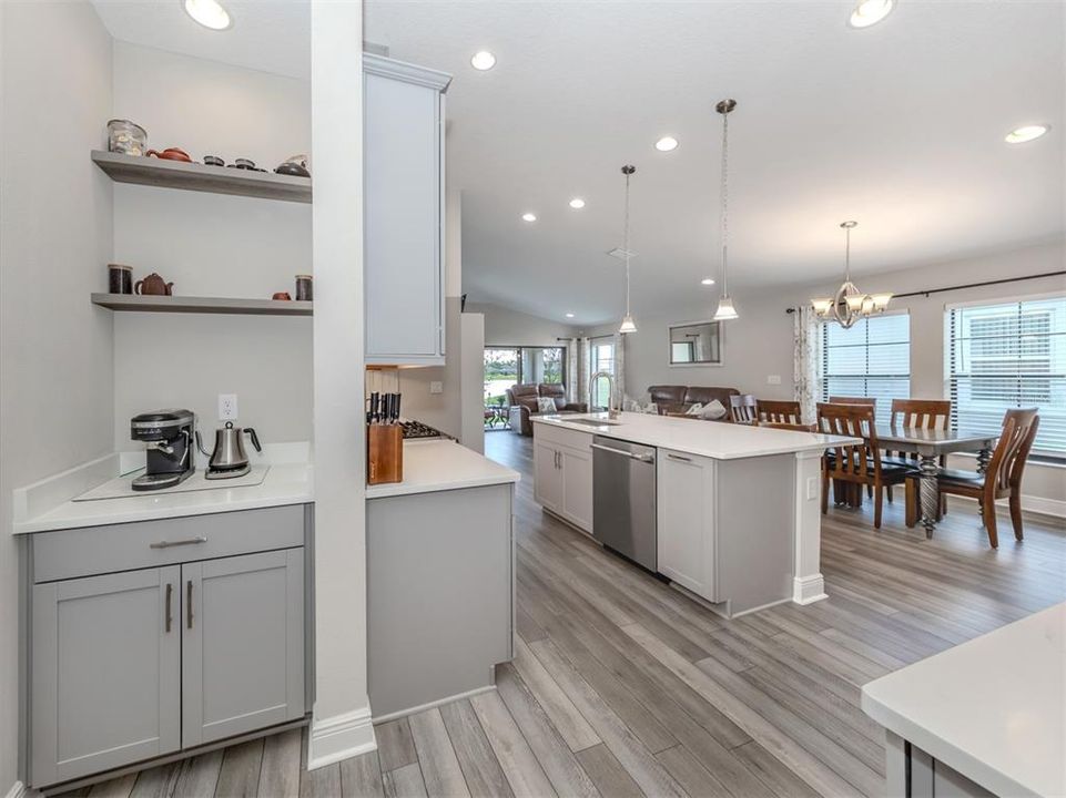 待售: $360,000 (3 贝兹, 2 浴室, 1534 平方英尺)